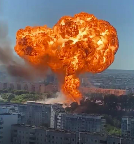 Фото Пожар на АЗС в Новосибирске: текстовый онлайн на Сибфм 13